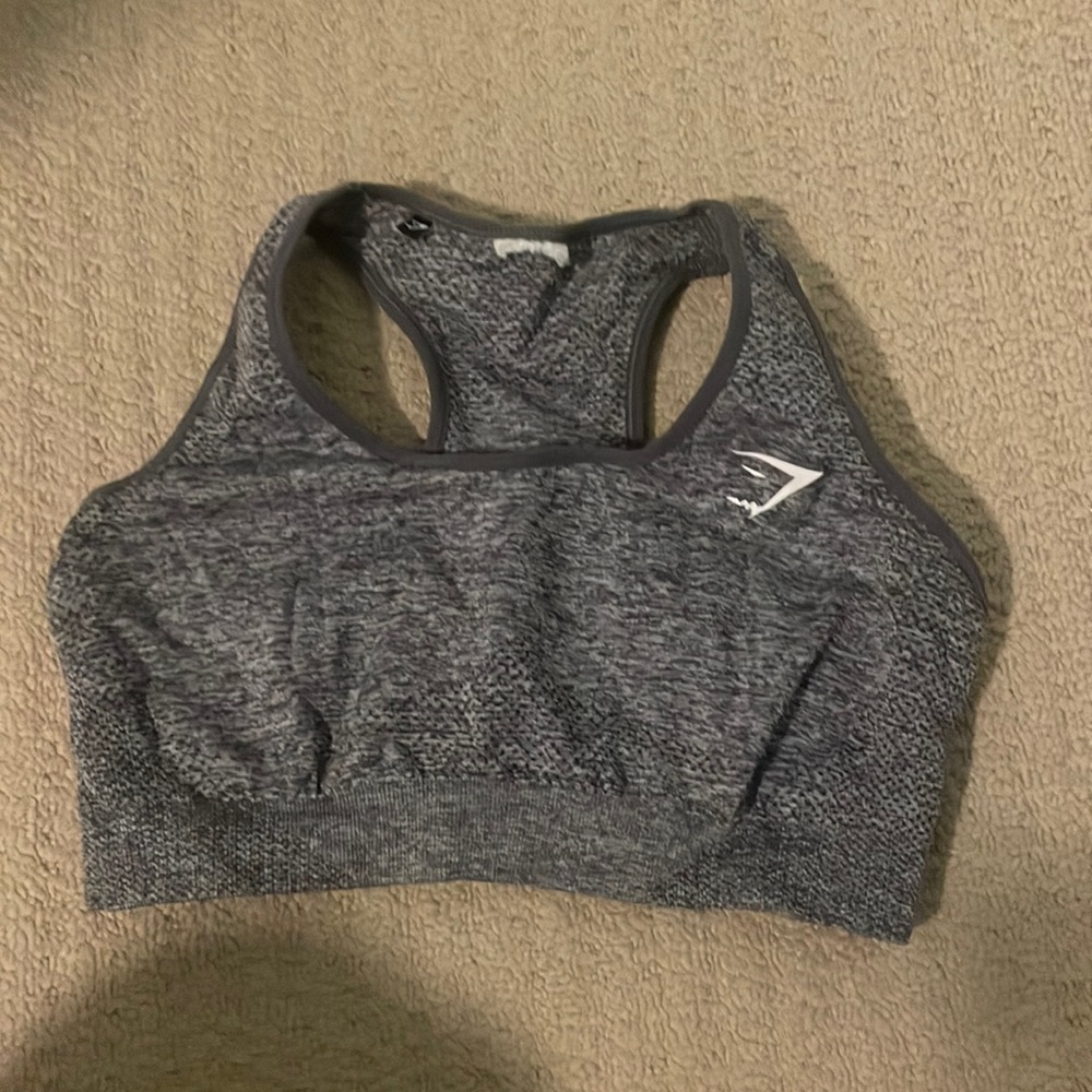 Gym Shark vital seamless sports bra. Size medium. With removable padding